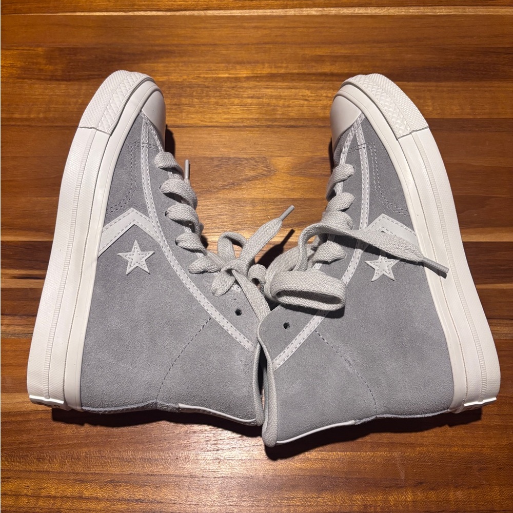 Gray High-Top Converse All-Stars 4.5 - Picture 4 of 8